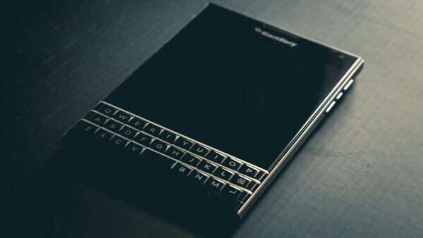 BlackBerry Passport 2025: Full Review, Specs, Battery Life & Is It Worth Buying Today?